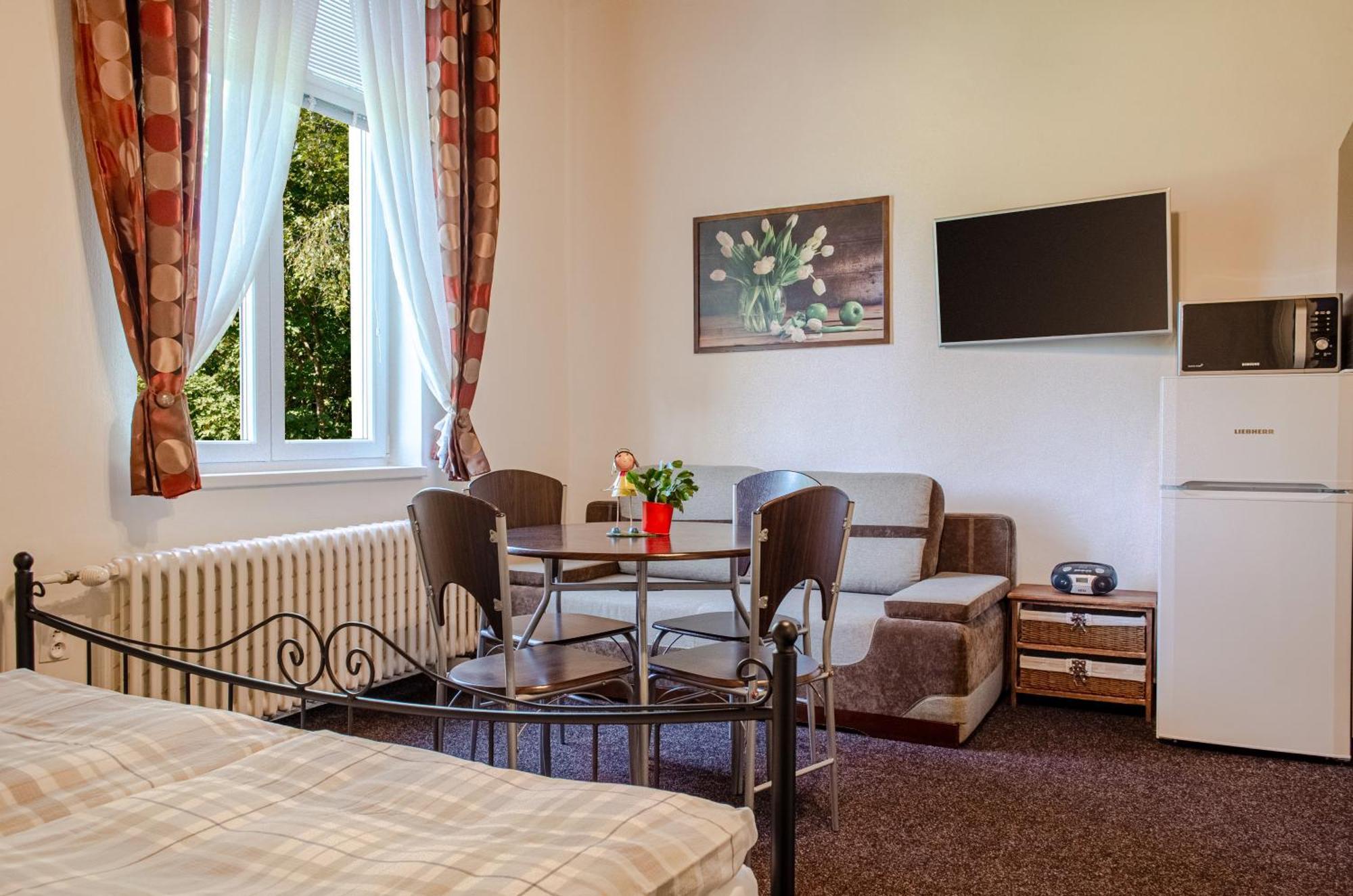 Apartmany Pavilon D - Budget, Classic, Family - Novy Smokovec - High Tatras Vysoké Tatry Exterior foto